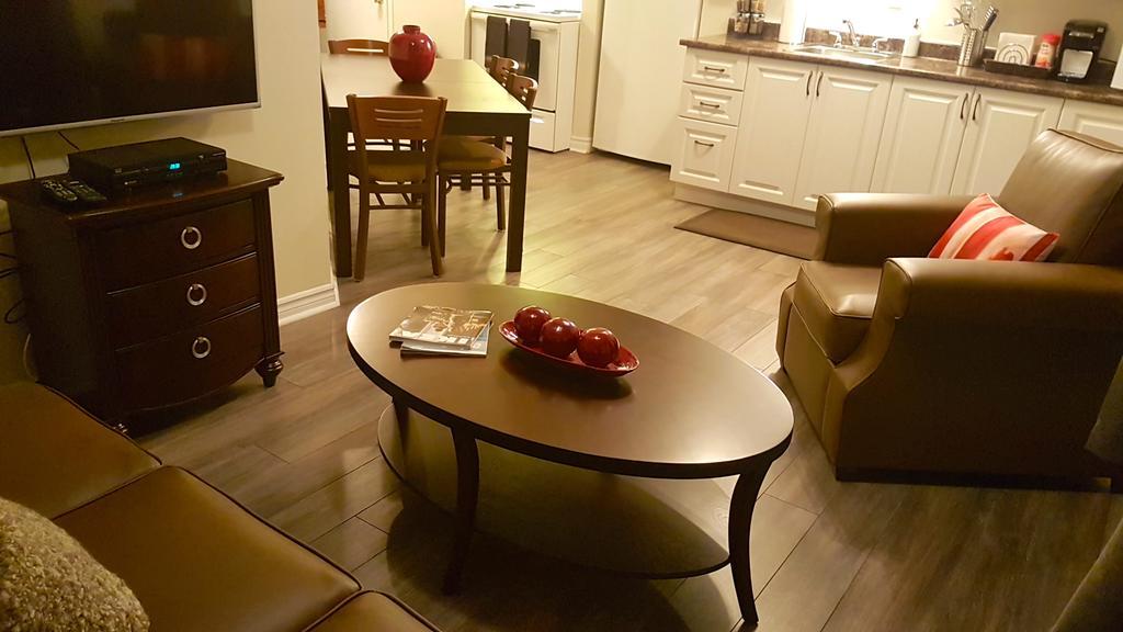 גטינו 1-Bedroom Apartment Sweet #8 By Amazing Property Rentals מראה חיצוני תמונה